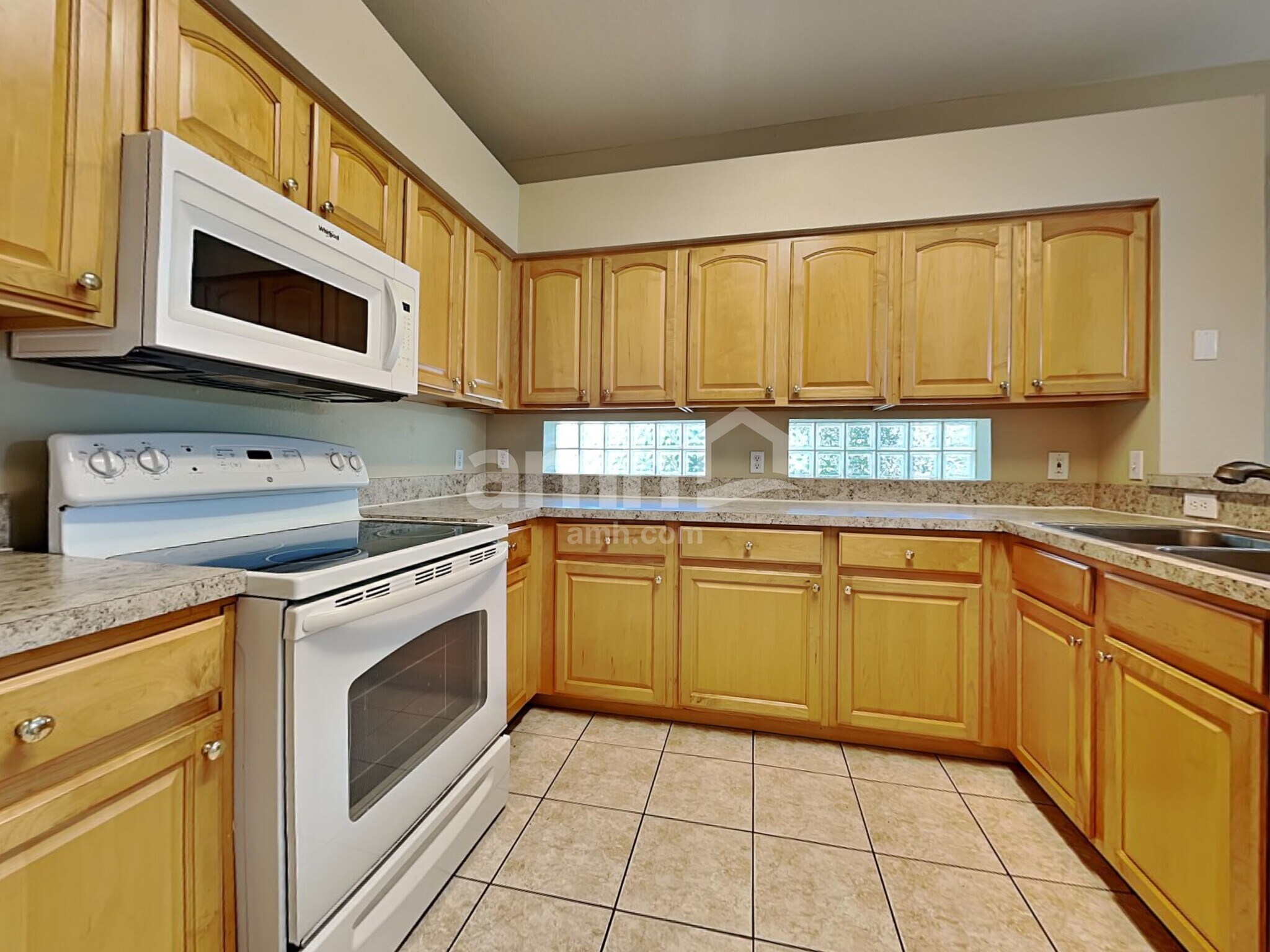 Building Photo - 2804 Spring Meadow Dr