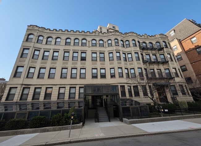 Building Photo - 75 Hancock St