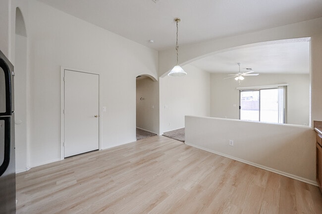 Building Photo - 12447 W El Nido Ln