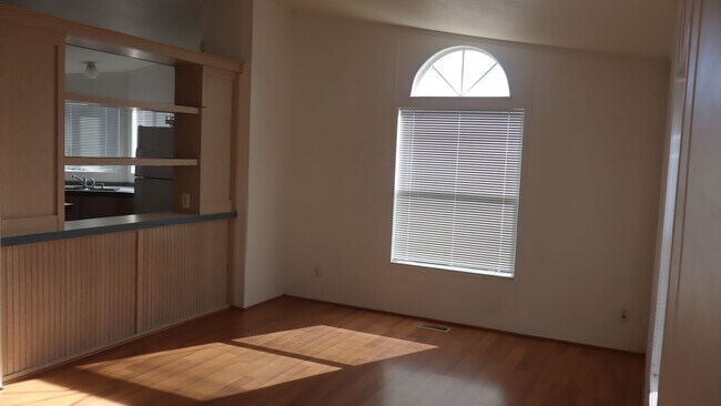 Building Photo - NICE MANUFACTURED HOME!