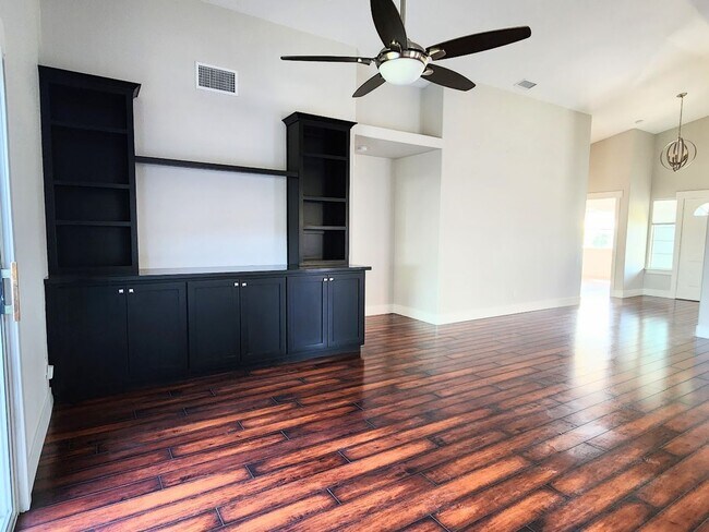 Building Photo - Nipomo Single Story Newly Updated