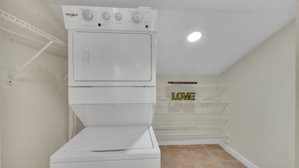 Building Photo - 4635 NW 97th Pl