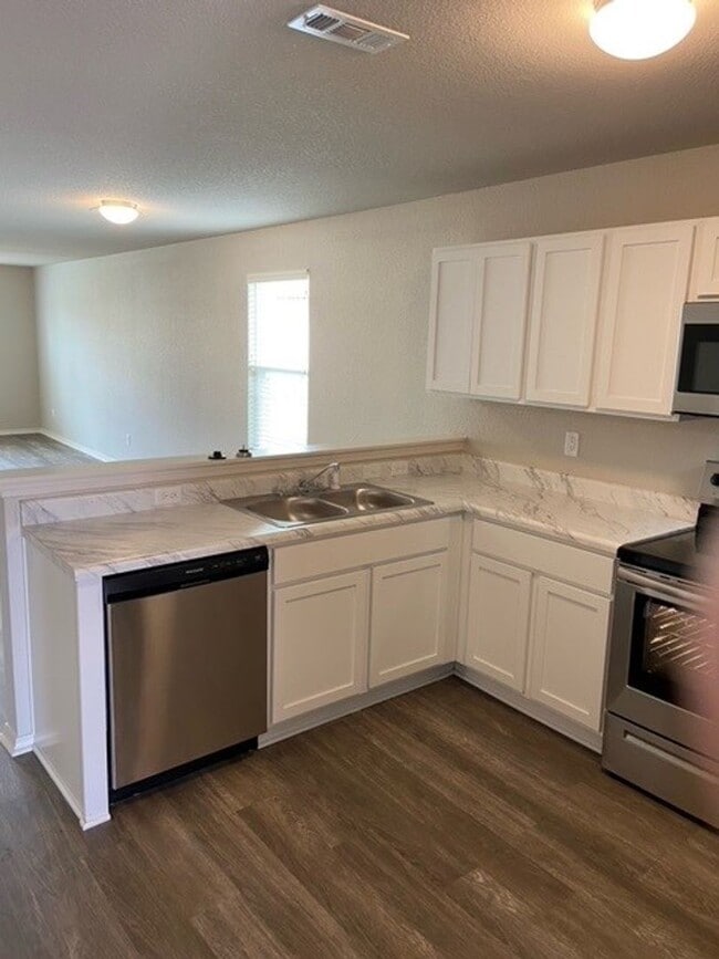 Building Photo - *NOW PRELEASING!*  NEW Three Bedroom | Two Bath Home Located in Maumelle