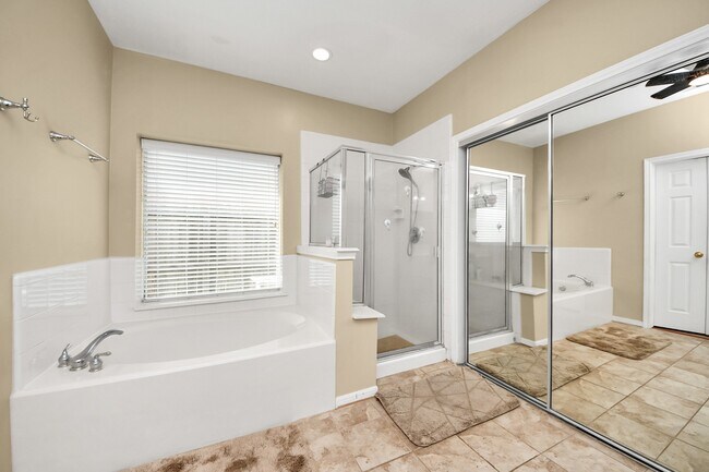 Building Photo - 3715 Hawkins Ct