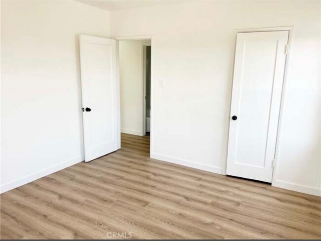 Building Photo - 510 E Arbor Vitae St