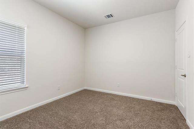 Building Photo - 3902 Oak Crk Cir