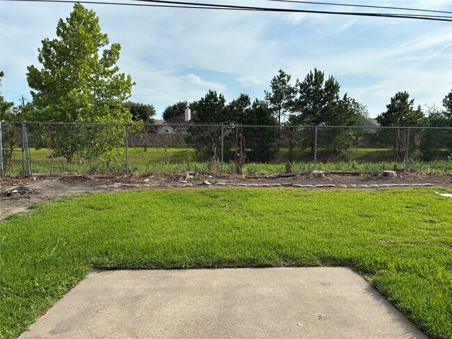 Building Photo - 17034 Coachmaker Dr