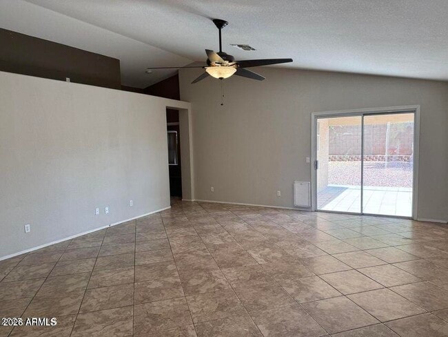 Building Photo - 3518 W Charlotte Dr