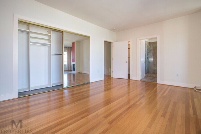 Building Photo - Eureka Valley/Castro 4 Bed + Bonus Room, 3 Bath, 2 Car Garage, City & Valley Views