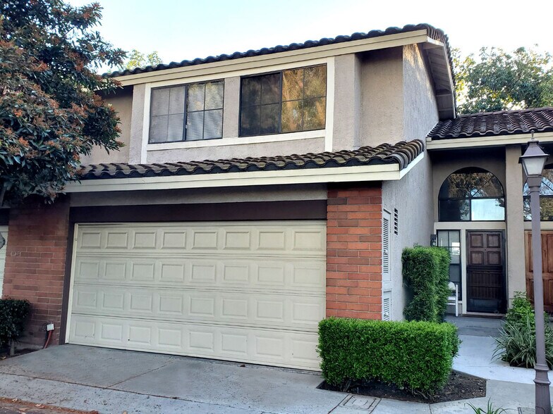 Building Photo - 16807 Camden Ln