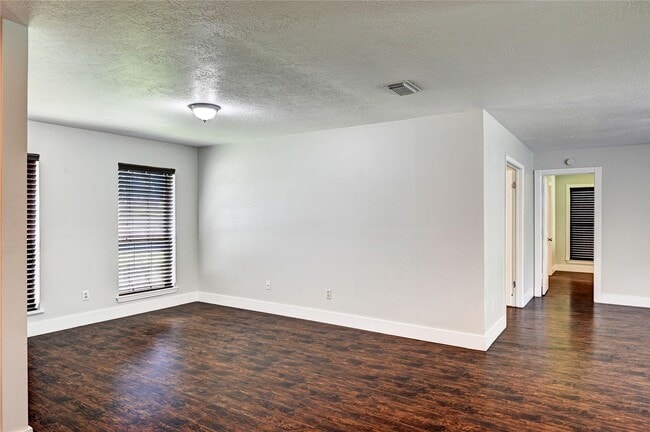 Building Photo - 5103 Temple Bell Dr