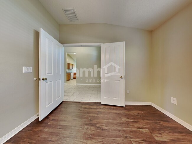 Building Photo - 16311 Bridgeglade Ln