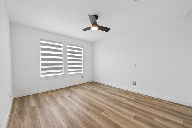 Building Photo - 21642 Laggan Clf Ln