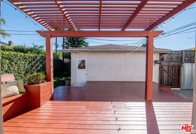 Building Photo - 6322 W 79th St