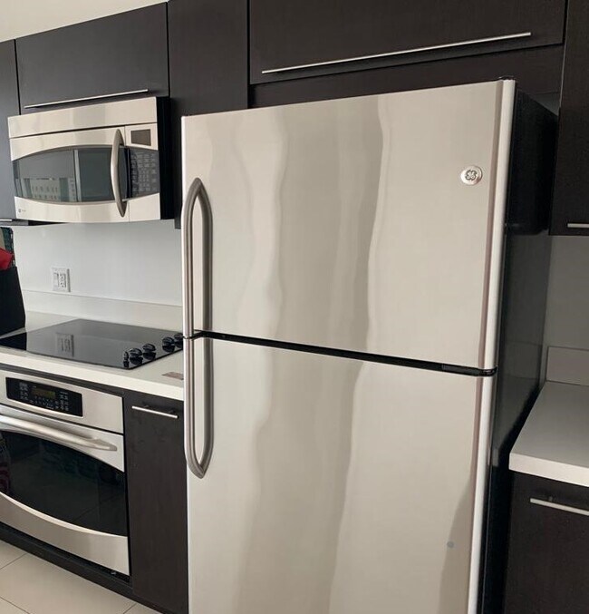 Building Photo - 90 SW 3rd St