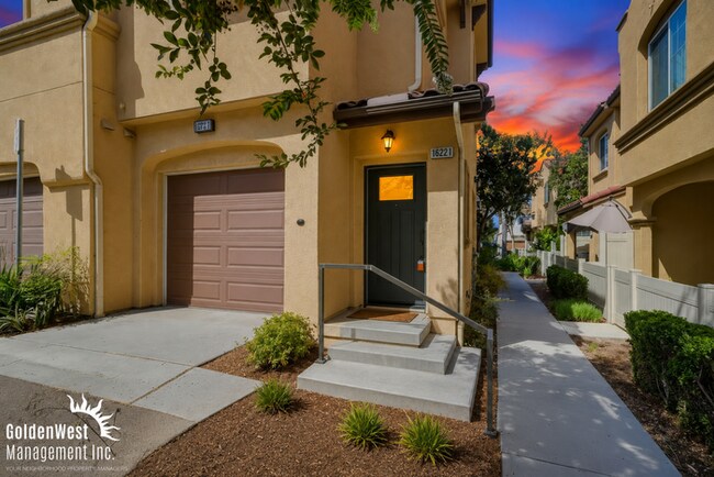 Building Photo - Modern 2Bdm 2Ba Condo in Desirable Chula Vista Community!