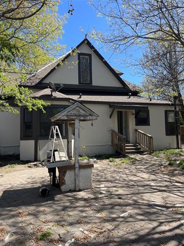 Building Photo - 402 S Pearl St