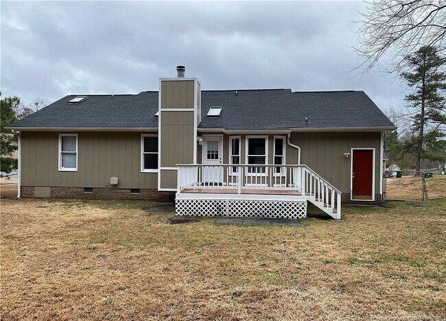 Building Photo - 6636 Brookshire St