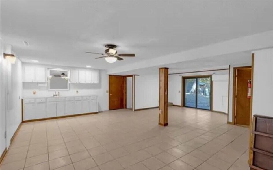 Primary Photo - 42 Eriboll Ln