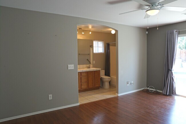 Building Photo - 51605 Avenida Ramirez