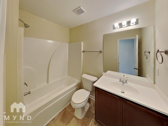 Building Photo - 168 Alton Cir