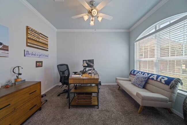 Building Photo - 1707 Benbrook Hollow Ln