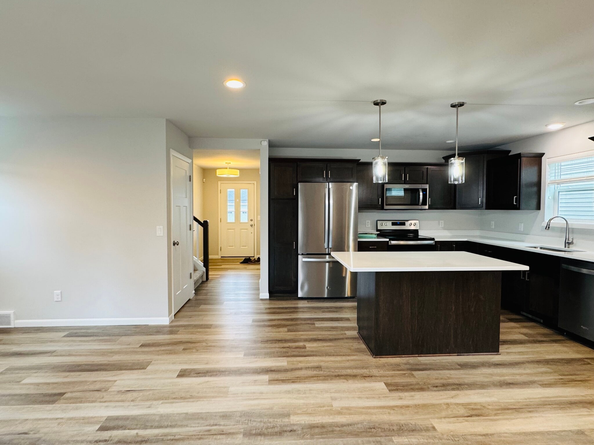 Building Photo - 615 Prospect Rd