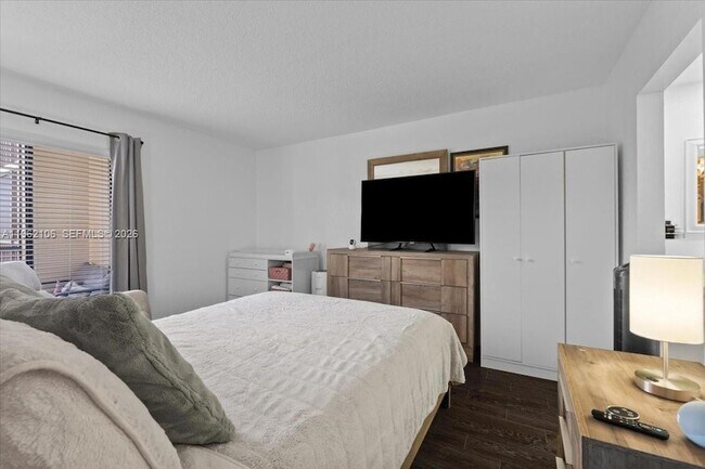 Building Photo - 8075 SW 107th Ave