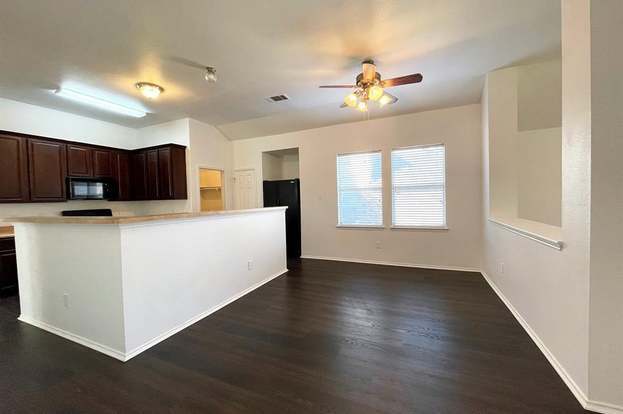 Building Photo - 5112 Bald Cypress Ln