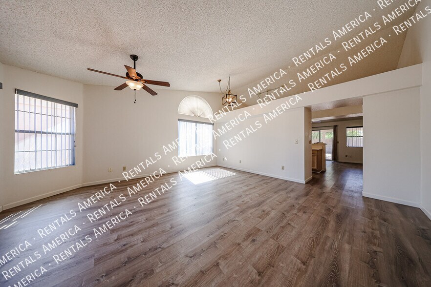 Building Photo - 12240 S 45th St