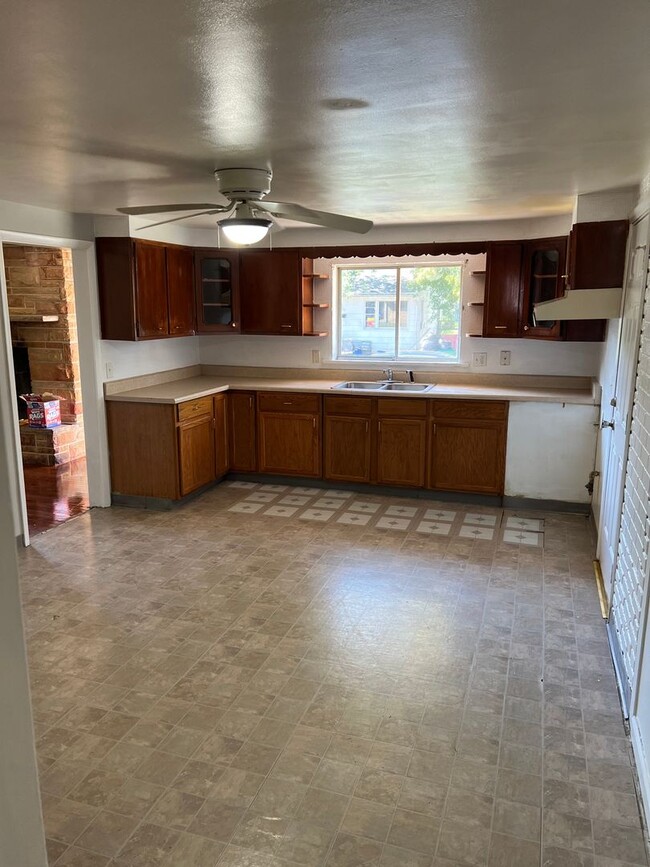 Building Photo - Cornell Duplexes