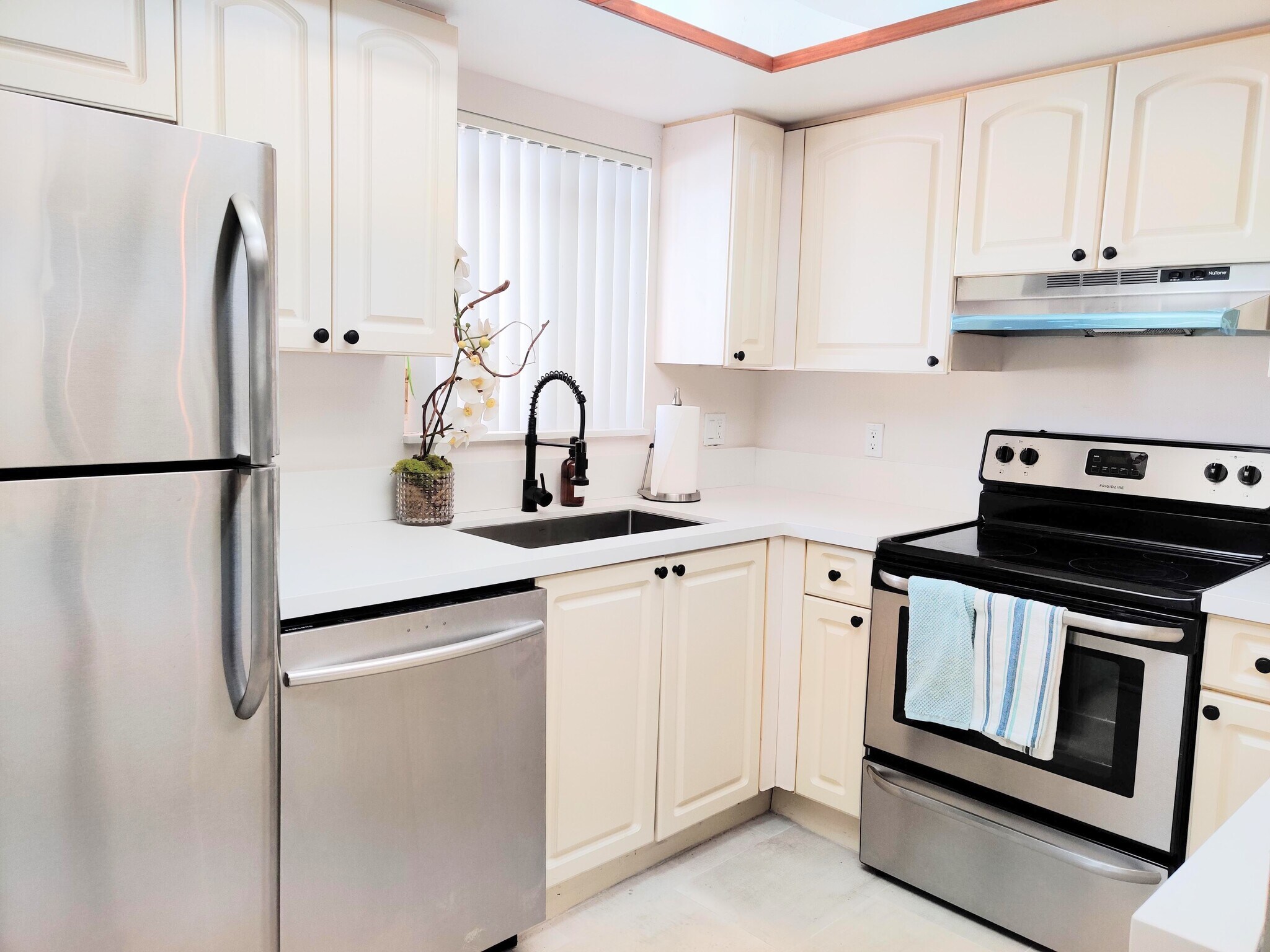 Kitchen - 269 NW 7th St