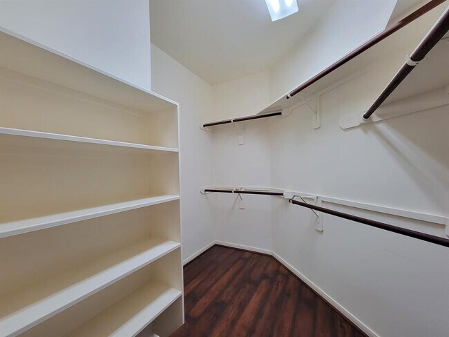 Building Photo - 20931 Flower Croft Ct