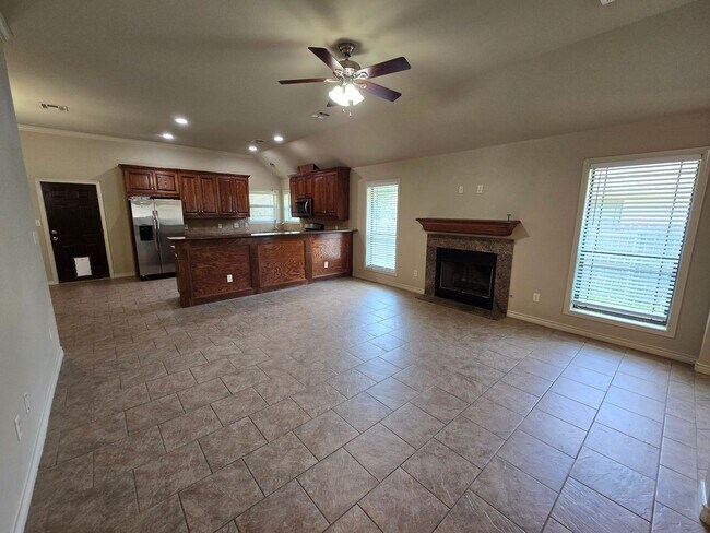 Building Photo - 806 Dove Landing Ave