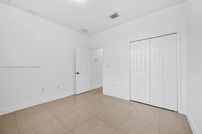 Building Photo - 12172 SW 122nd Ct