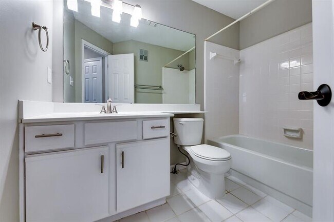 Building Photo - 5670 River Heights Crossing SE