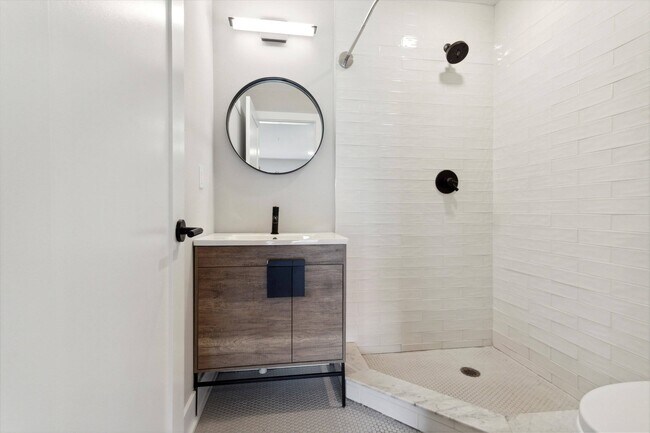 Building Photo - 1914 N Gratz St