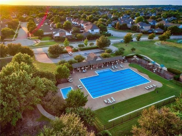 Building Photo - 2501 Lakewood Ct