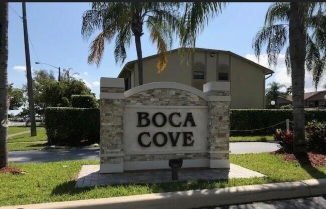 Primary Photo - 9521 Boca Cove Cir