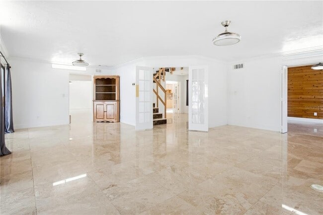 Building Photo - 433 Pelican Bay Dr