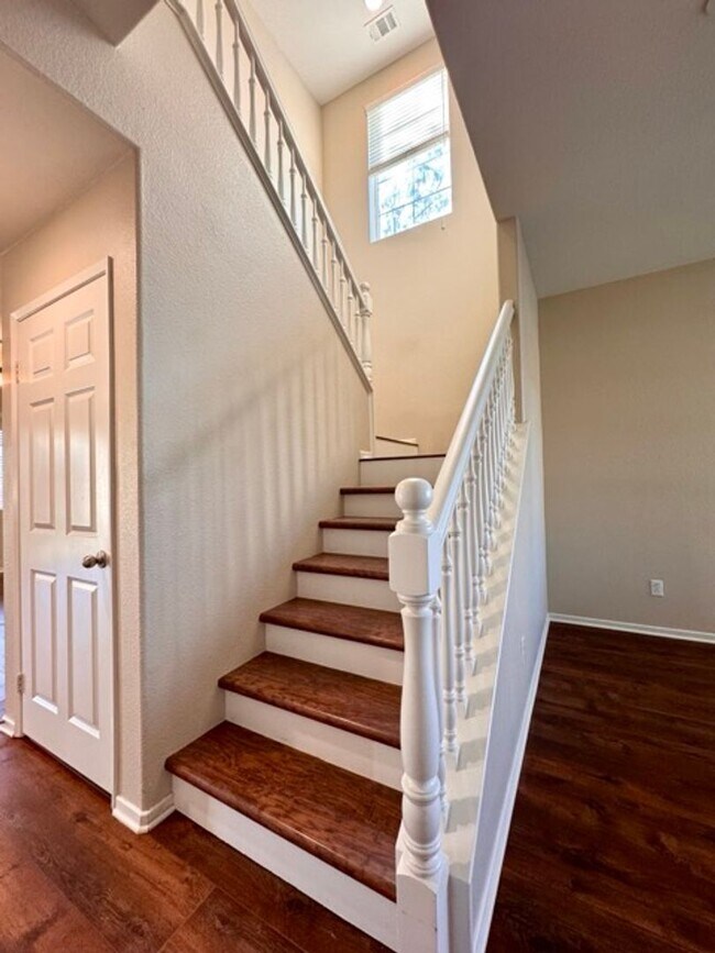 Building Photo - Beautiful Redhawk home located directly ac...