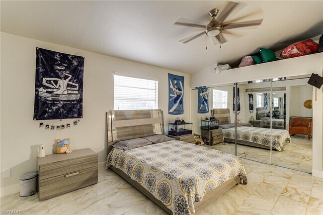 Building Photo - 751 Pine Cone Ln