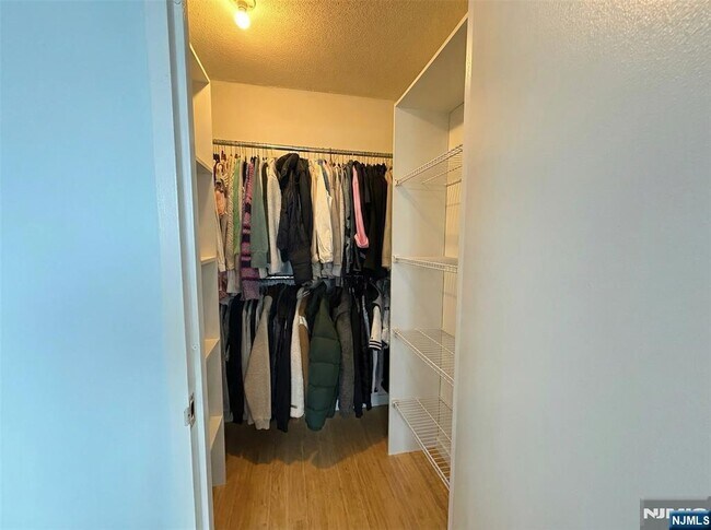 Building Photo - 770 Anderson Ave