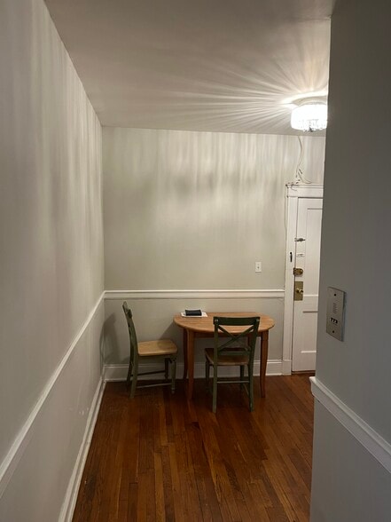 Building Photo - 1197 Commonwealth Ave