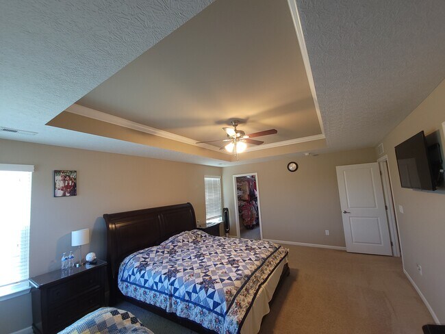 Building Photo - 6321 Brandon Dr