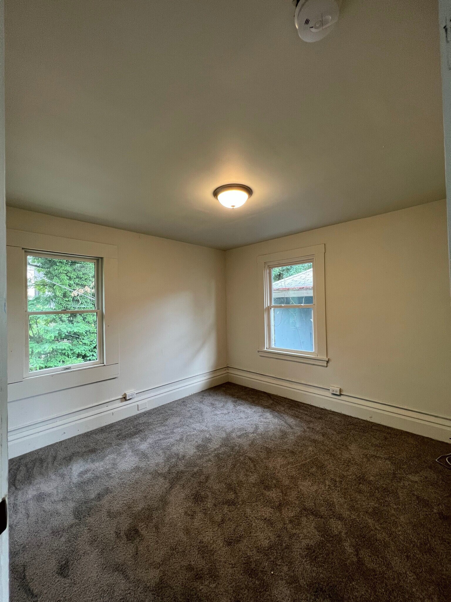 Building Photo - 109 Ida Ave