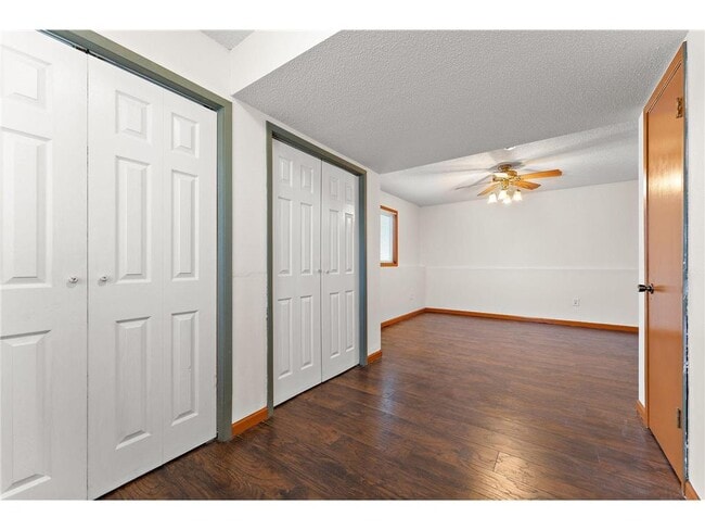 Building Photo - 13753 Glenhurst Ave