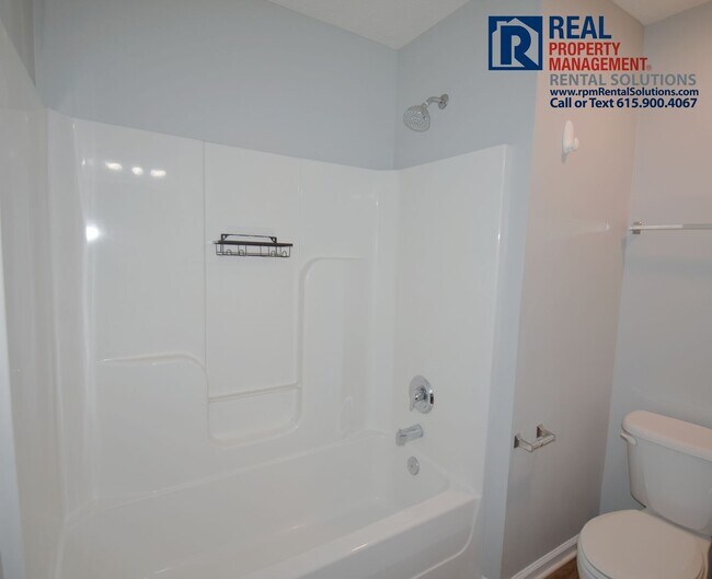 Building Photo - Great 2BR/2.5BA Murfreesboro townhome less than 2 miles from MTSU!