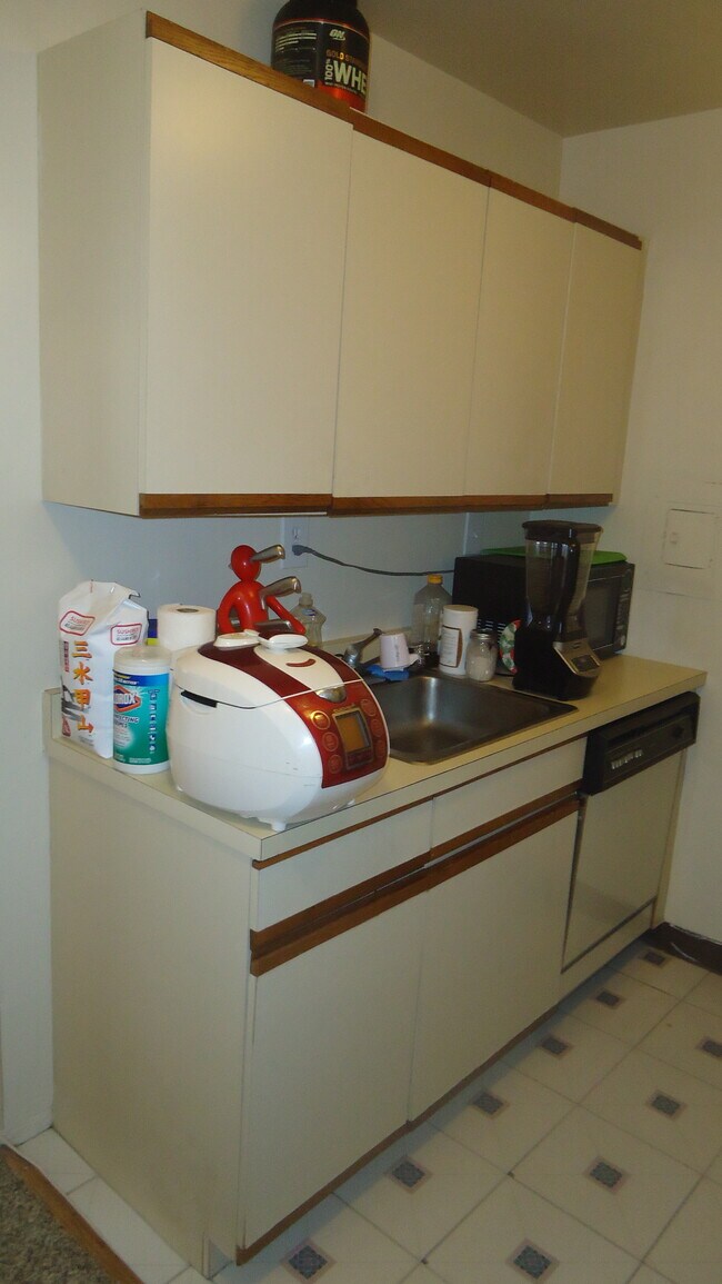 Building Photo - 2030 F St NW