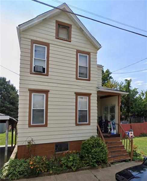 Building Photo - 467 Reno St